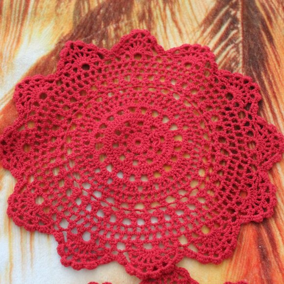 Handmade Crochet doilies red - Picture 5 of 6